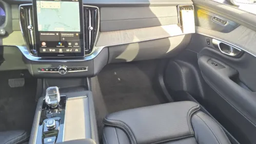 2025 Volvo XC90 YV4H60PG9S1363976