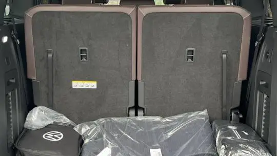 2025 Volkswagen ID.Buzz WVGAWVEB7SH021647