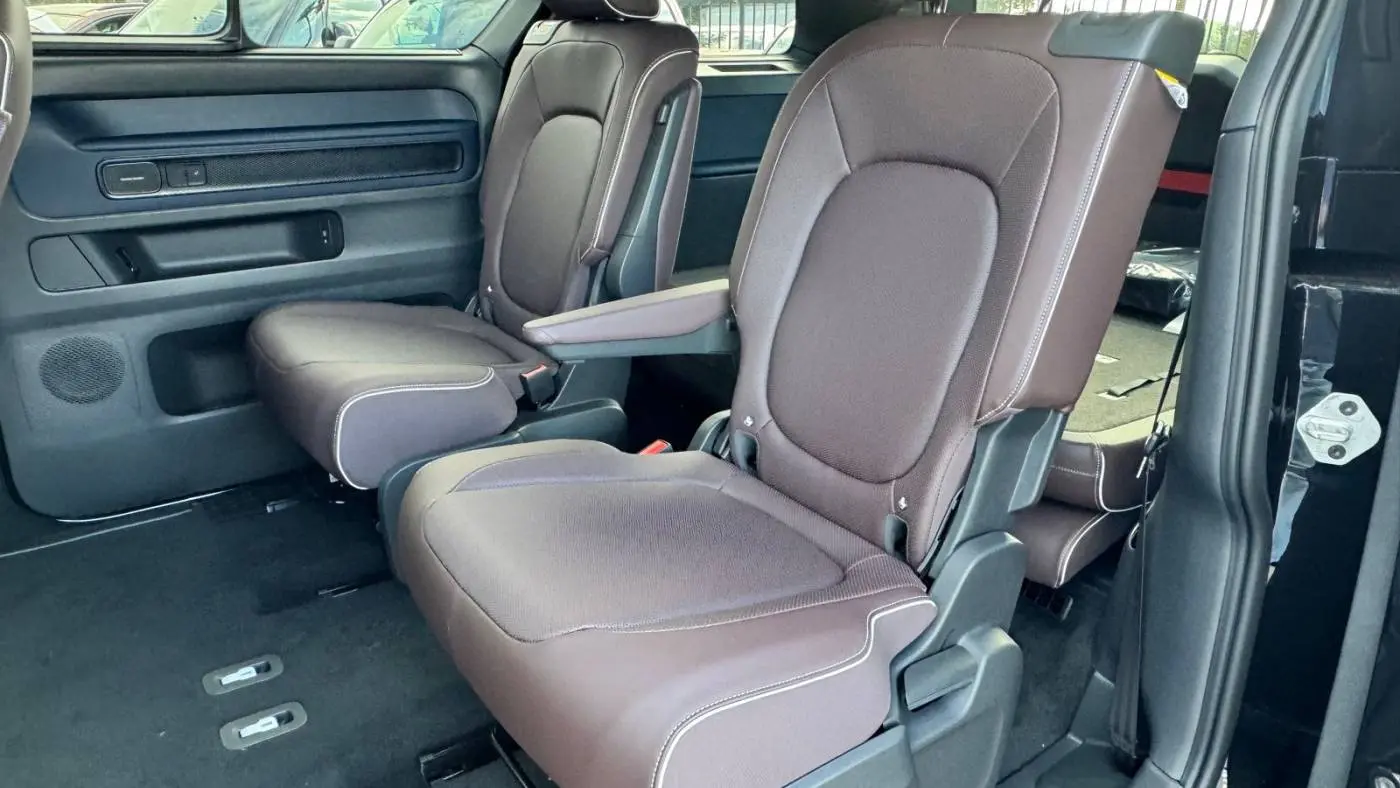 2025 Volkswagen ID.Buzz WVGAWVEB7SH021647