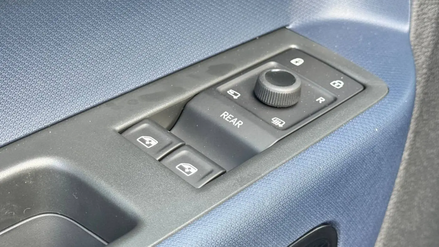 2025 Volkswagen ID.Buzz WVGAWVEB7SH021647