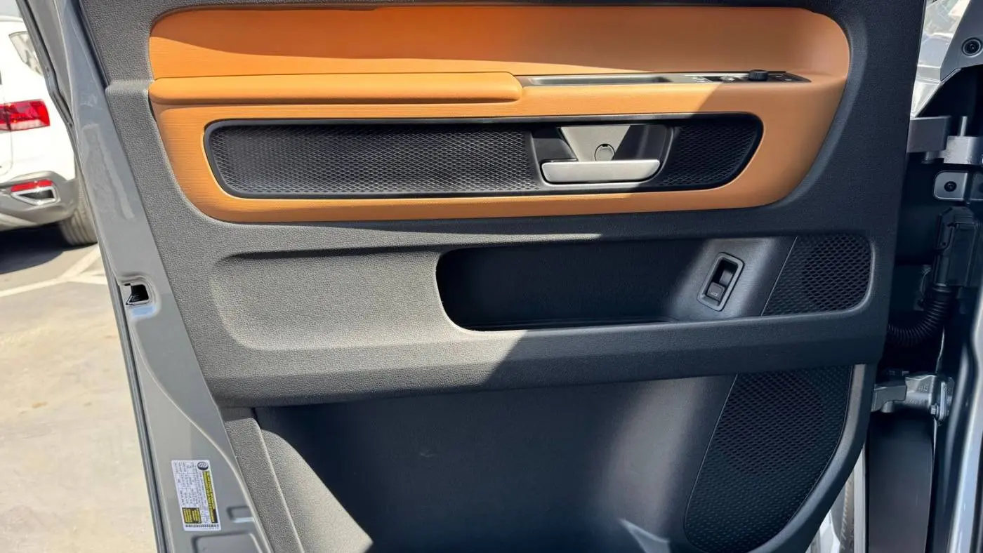 2025 Volkswagen ID.Buzz WVGAWVEB9SH019348