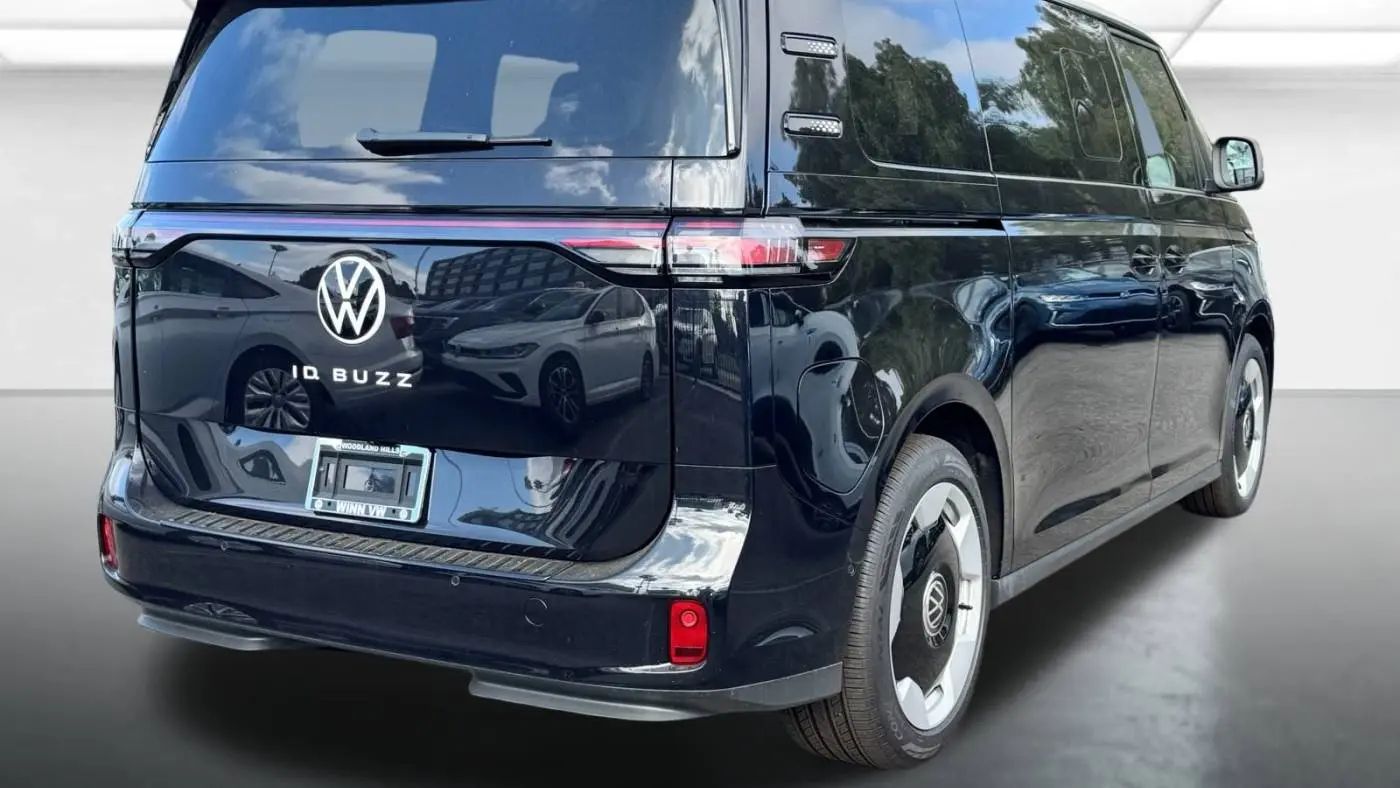 2025 Volkswagen ID.Buzz WVGAWVEB7SH021647