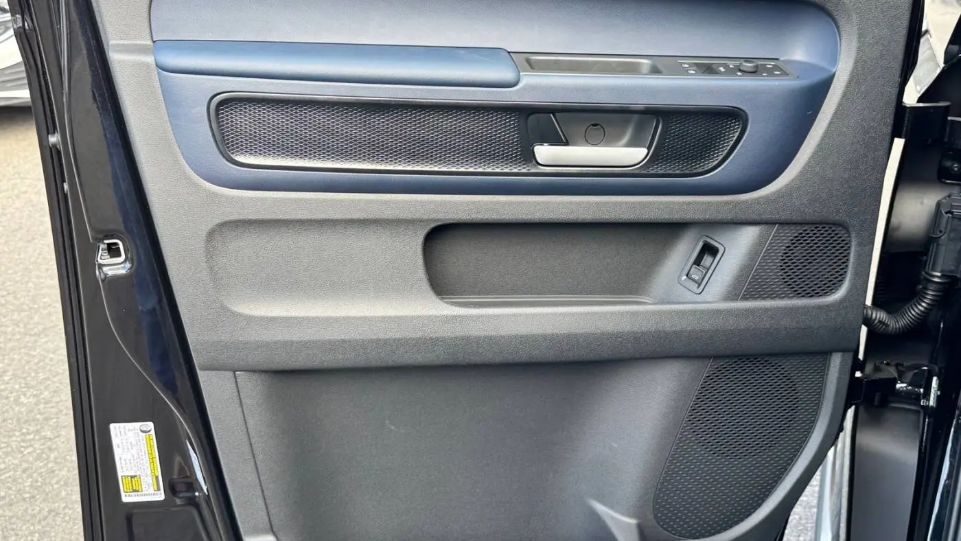 2025 Volkswagen ID.Buzz WVGAWVEB7SH021647