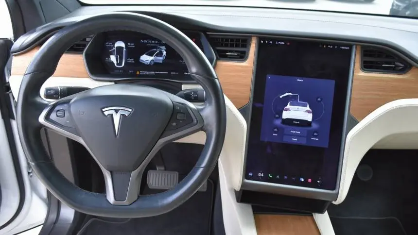 2021 Tesla Model X 5YJXCDE22MF322718
