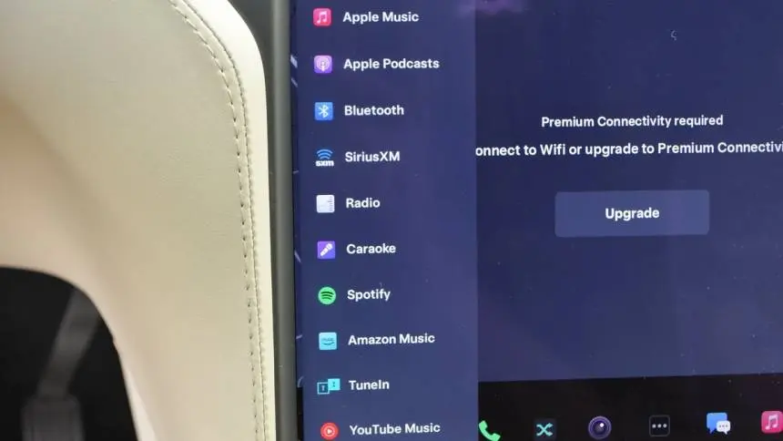 2021 Tesla Model X 5YJXCDE22MF322718