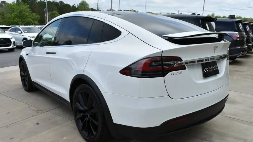 2021 Tesla Model X 5YJXCDE22MF322718