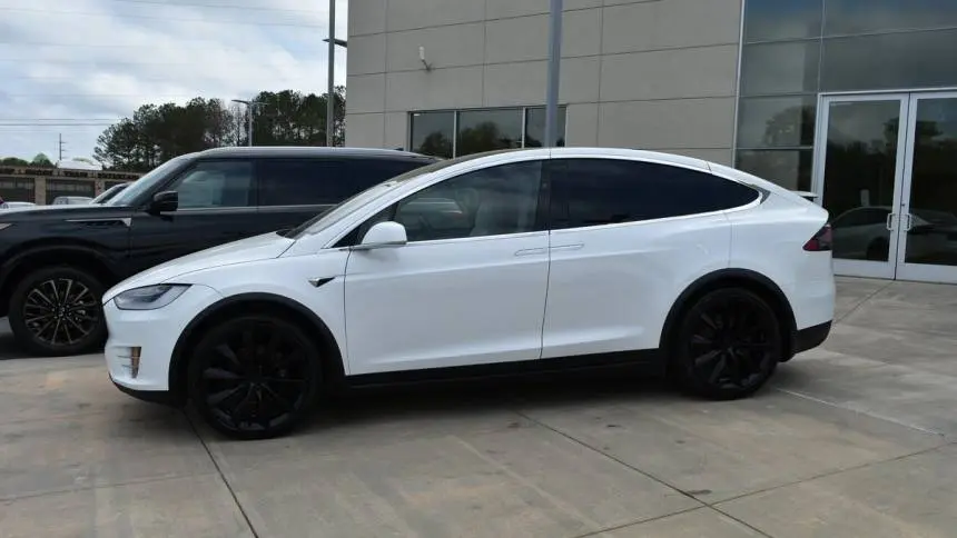 2021 Tesla Model X 5YJXCDE22MF322718