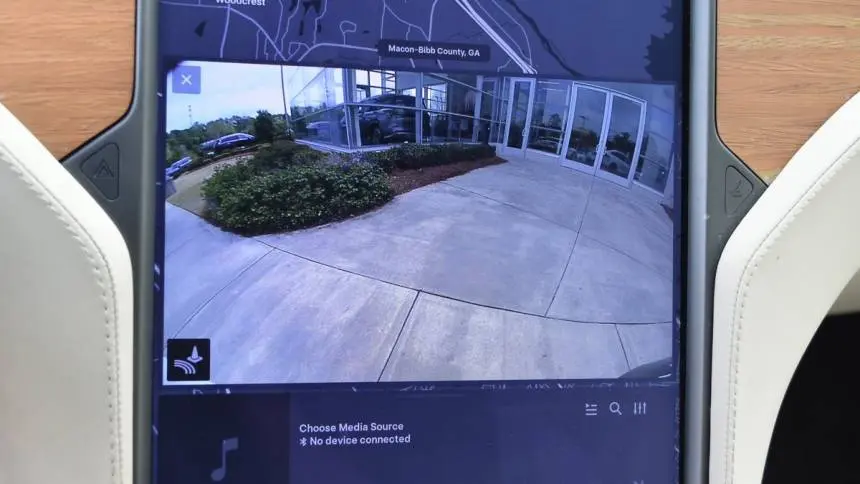 2021 Tesla Model X 5YJXCDE22MF322718