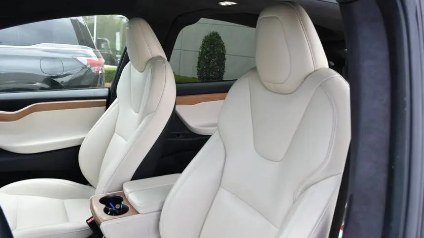 2021 Tesla Model X 5YJXCDE22MF322718