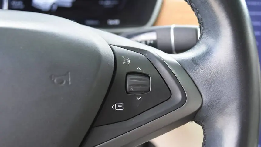 2021 Tesla Model X 5YJXCDE22MF322718
