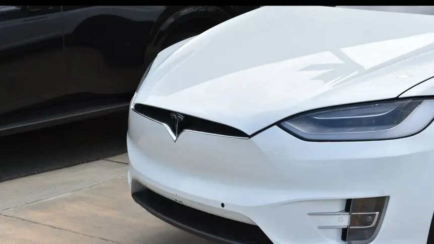 2021 Tesla Model X 5YJXCDE22MF322718