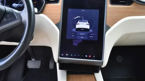 2021 Tesla Model X 5YJXCDE22MF322718