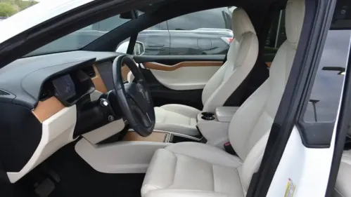 2021 Tesla Model X 5YJXCDE22MF322718