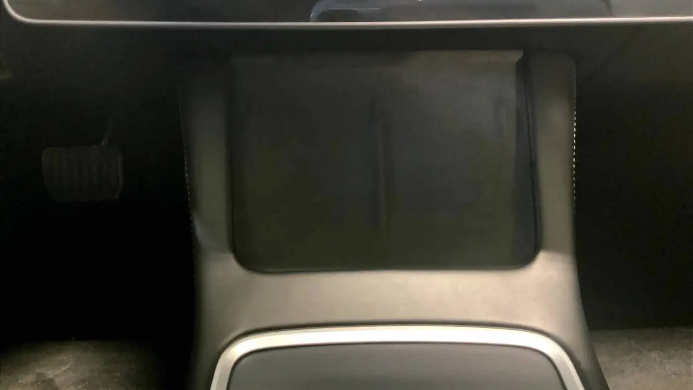 2023 Tesla Model 3 5YJ3E1EA5PF686425