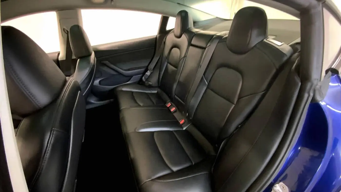 2023 Tesla Model 3 5YJ3E1EA5PF686425