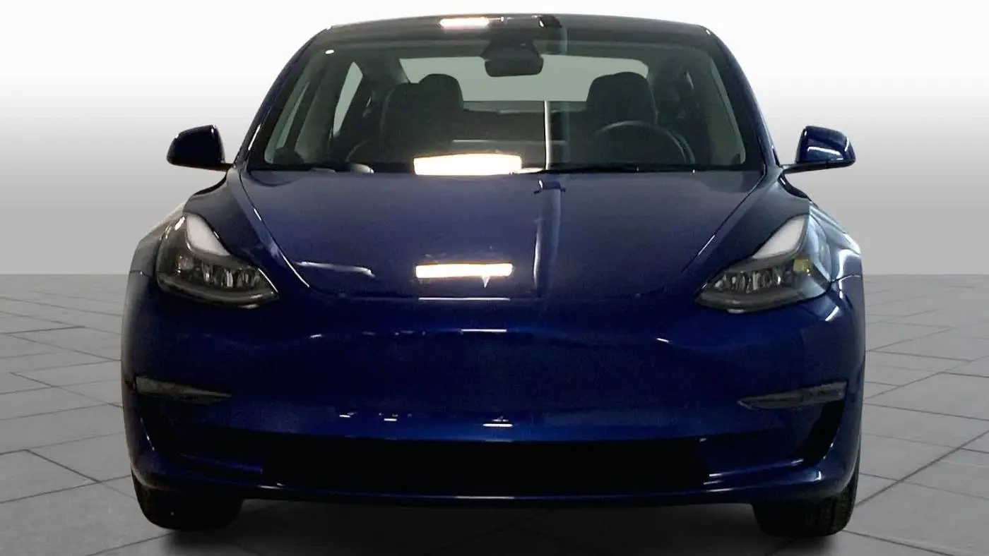 2023 Tesla Model 3 5YJ3E1EA5PF686425
