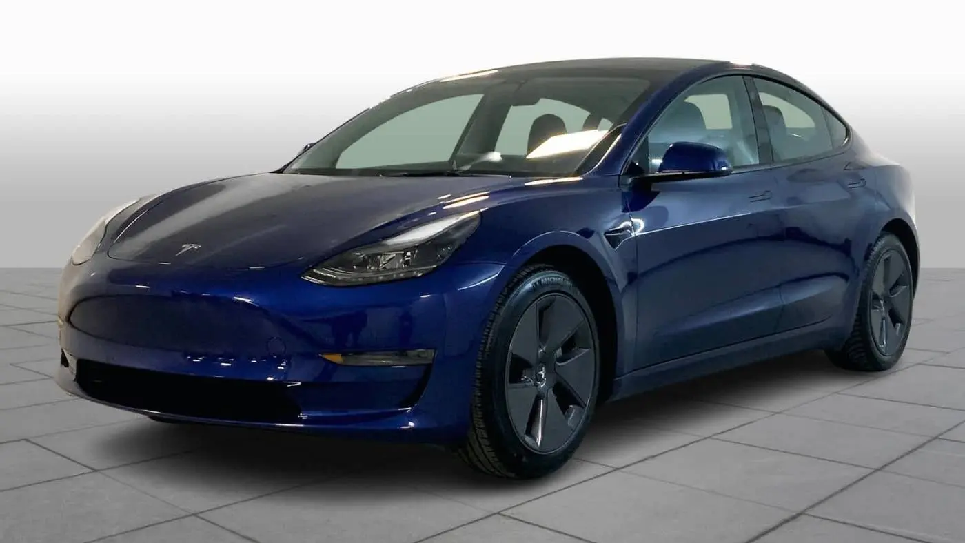 2023 Tesla Model 3 5YJ3E1EA5PF686425
