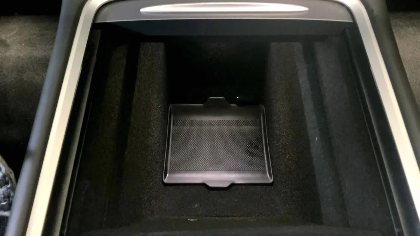 2023 Tesla Model 3 5YJ3E1EA5PF686425