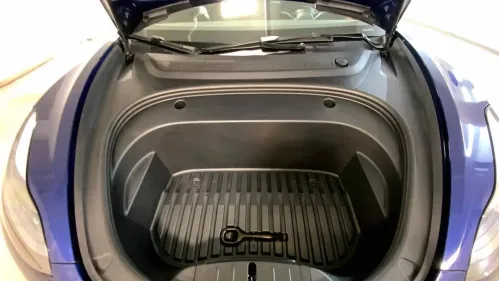 2023 Tesla Model 3 5YJ3E1EA5PF686425