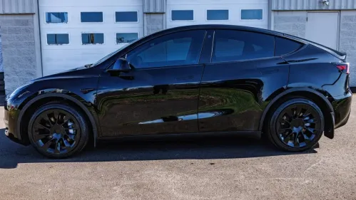 2021 Tesla Model Y 5YJYGDEE7MF129676