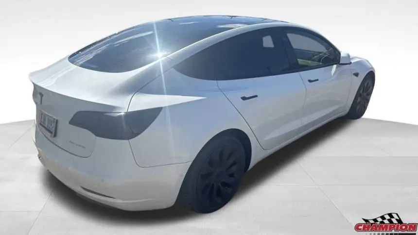 2022 Tesla Model 3 5YJ3E1EB2NF189113