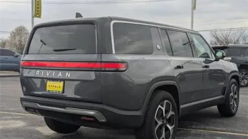 2023 Rivian R1S - Images - 6