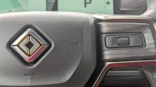 2023 Rivian R1S - Images - 14
