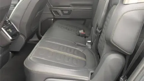 2023 Rivian R1S - Images - 21