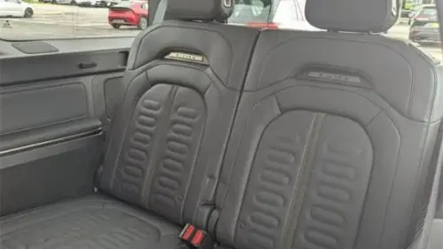 2023 Rivian R1S - Images - 22