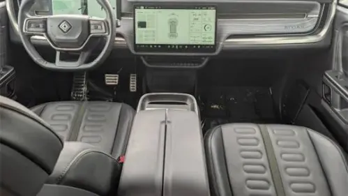 2023 Rivian R1S - Images - 25