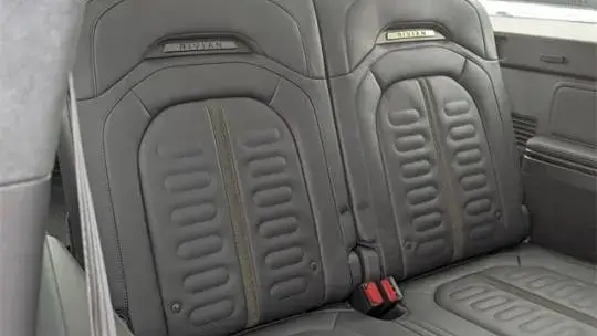 2023 Rivian R1S - Images - 27