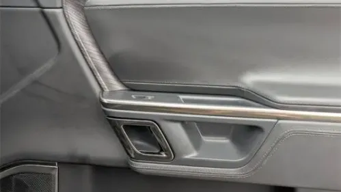 2023 Rivian R1S - Images - 31