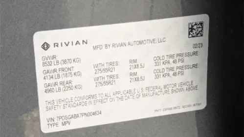 2023 Rivian R1S - Images - 34
