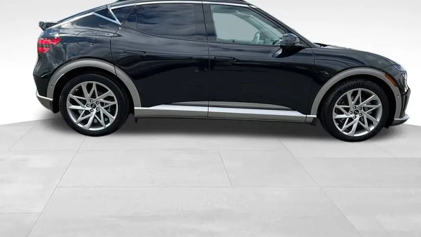 2025 Genesis GV60 KMUKCDSC2SU027417