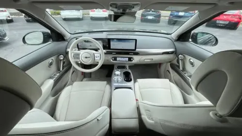 2025 Genesis GV60 KMUKCDSC2SU027417