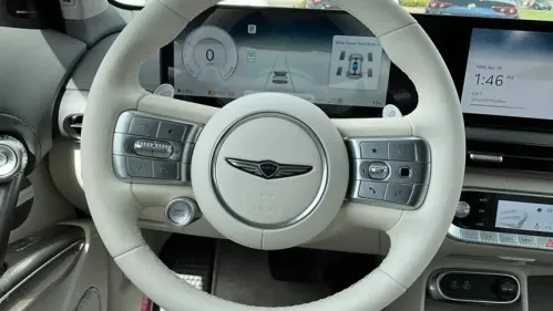 2025 Genesis GV60 KMUKCDSC2SU027417