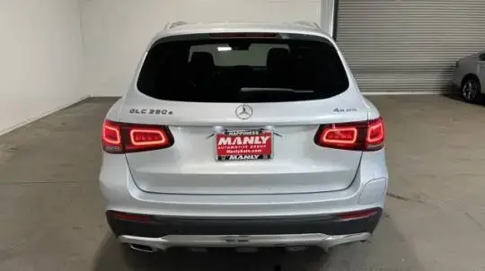 2020 Mercedes GLC 350e 4MATIC - Images - 3