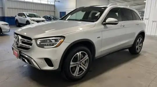 2020 Mercedes GLC 350e 4MATIC - Images - 4