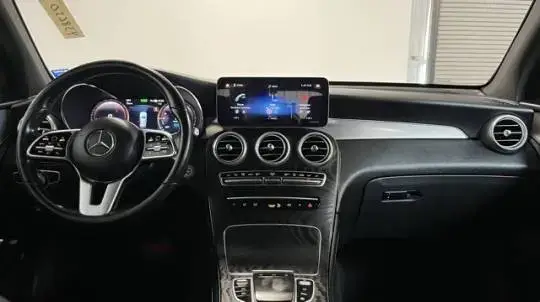 2020 Mercedes GLC 350e 4MATIC - Images - 15