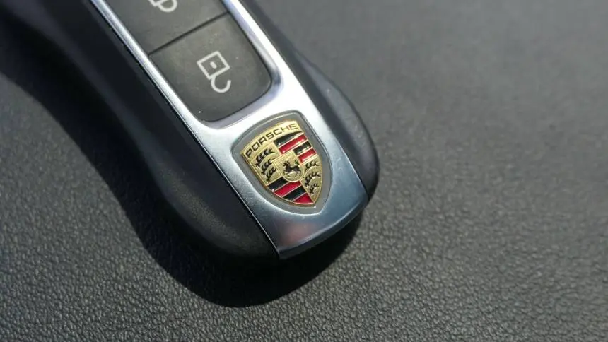 2022 Porsche Taycan WP0AA2Y10NSA17292
