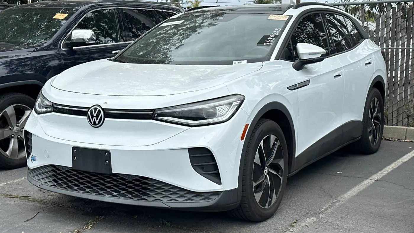 2021 Volkswagen ID.4 WVGTMPE23MP034253