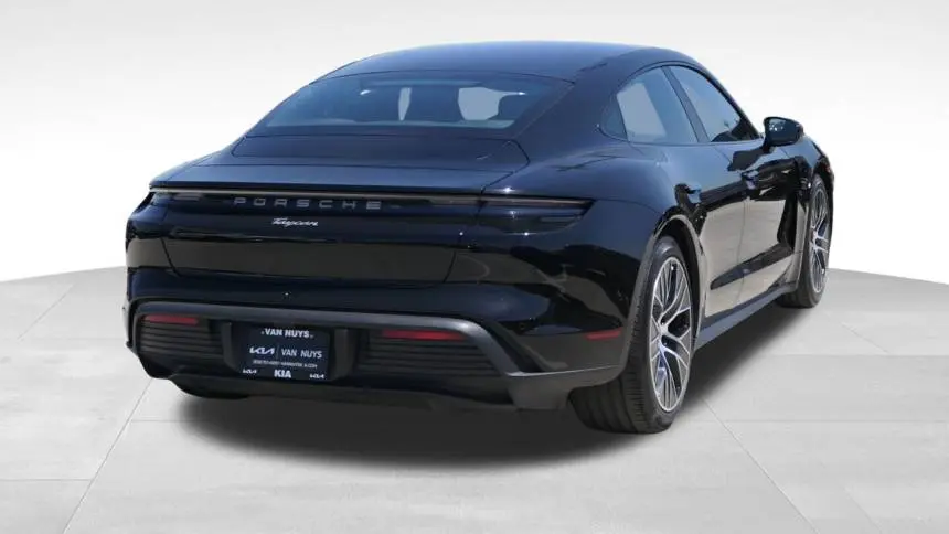 2022 Porsche Taycan WP0AA2Y10NSA17292