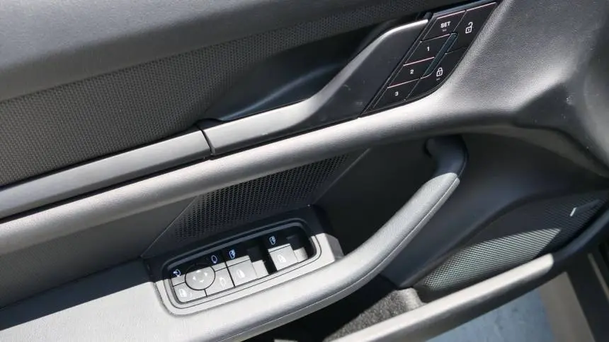 2022 Porsche Taycan WP0AA2Y10NSA17292