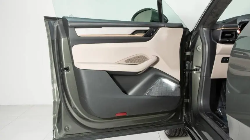 2024 Porsche Macan Electric WP1AC2XA7RL200080