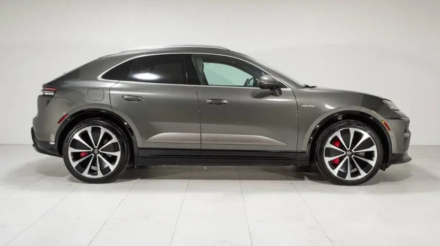 2024 Porsche Macan Electric WP1AC2XA7RL200080