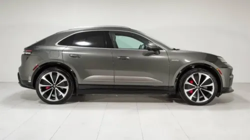 2024 Porsche Macan Electric WP1AC2XA7RL200080
