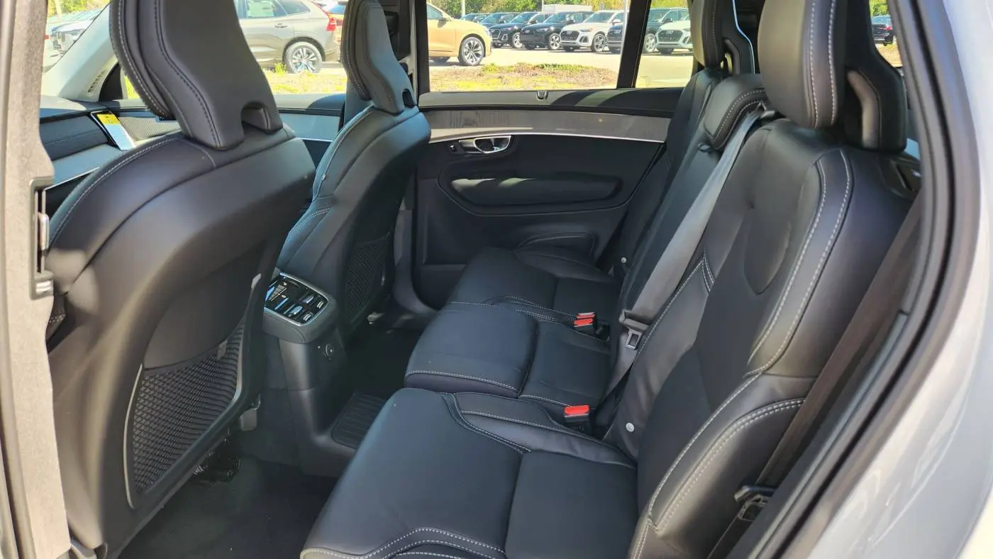 2025 Volvo XC90 YV4H60PG6S1362235