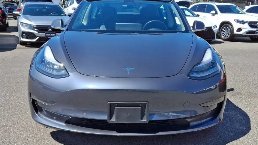 2019 Tesla Model 3 5YJ3E1EA9KF435402