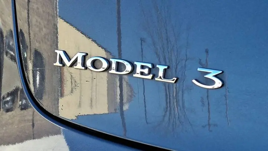 2019 Tesla Model 3 5YJ3E1EA9KF435402