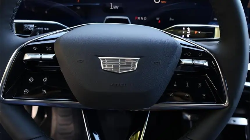 2024 Cadillac Lyriq 1GYKPRRK7RZ138859